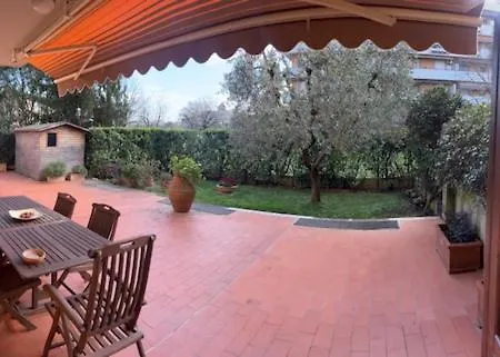 Tatil Evi Garden Vivaldi Scandicci